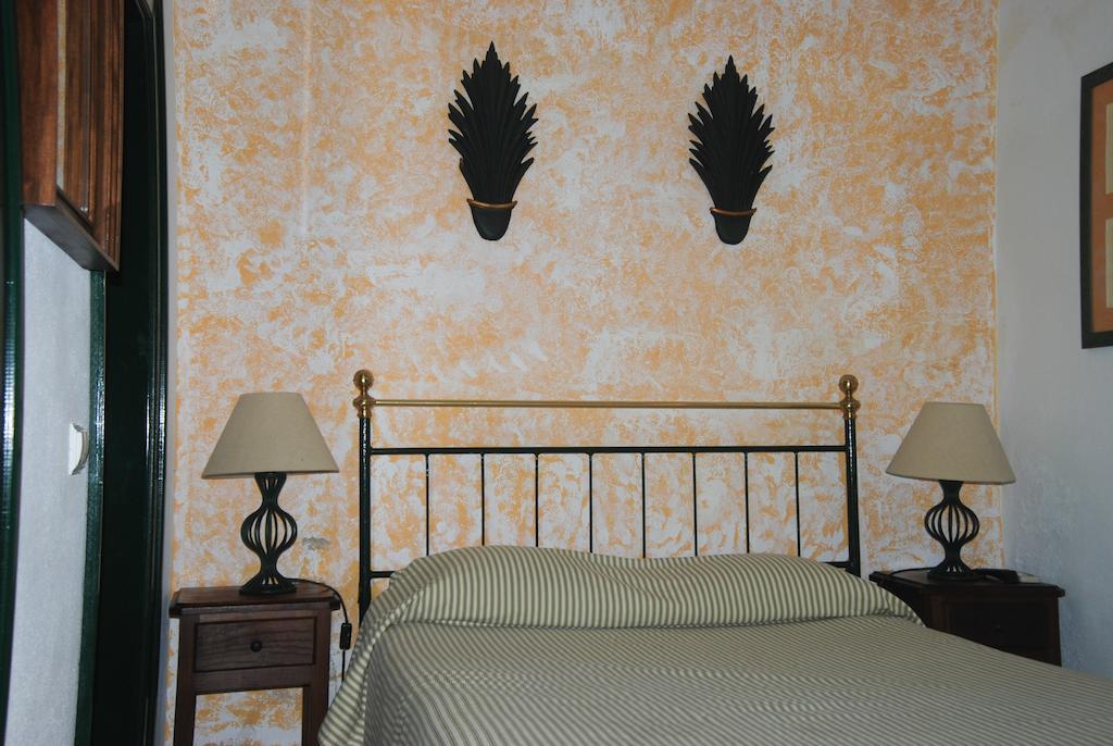 Herdade Da Samarra Hotel Viana do Alentejo Quarto foto