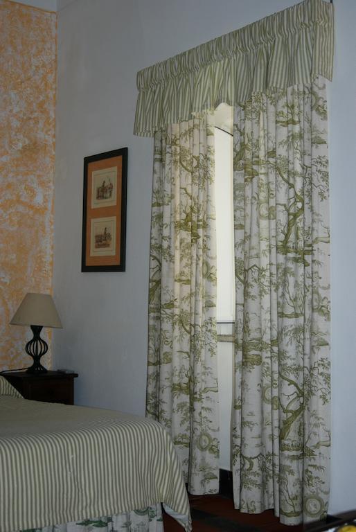 Herdade Da Samarra Hotel Viana do Alentejo Quarto foto